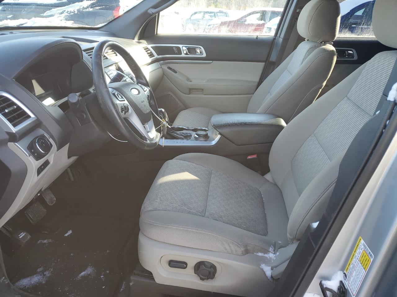 2015 Ford Explorer - Image 7