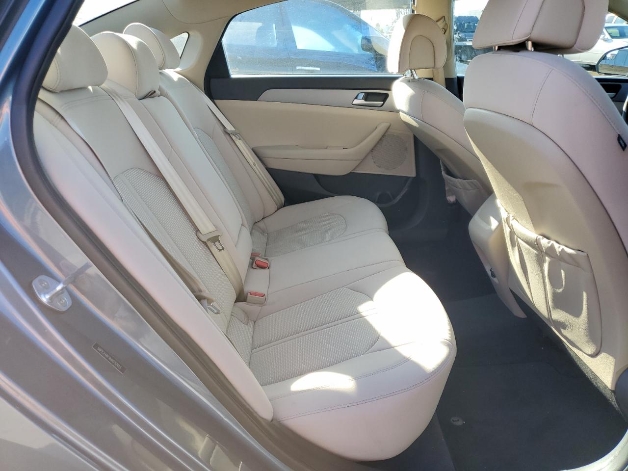 2017 Hyundai Sonata - Image 11