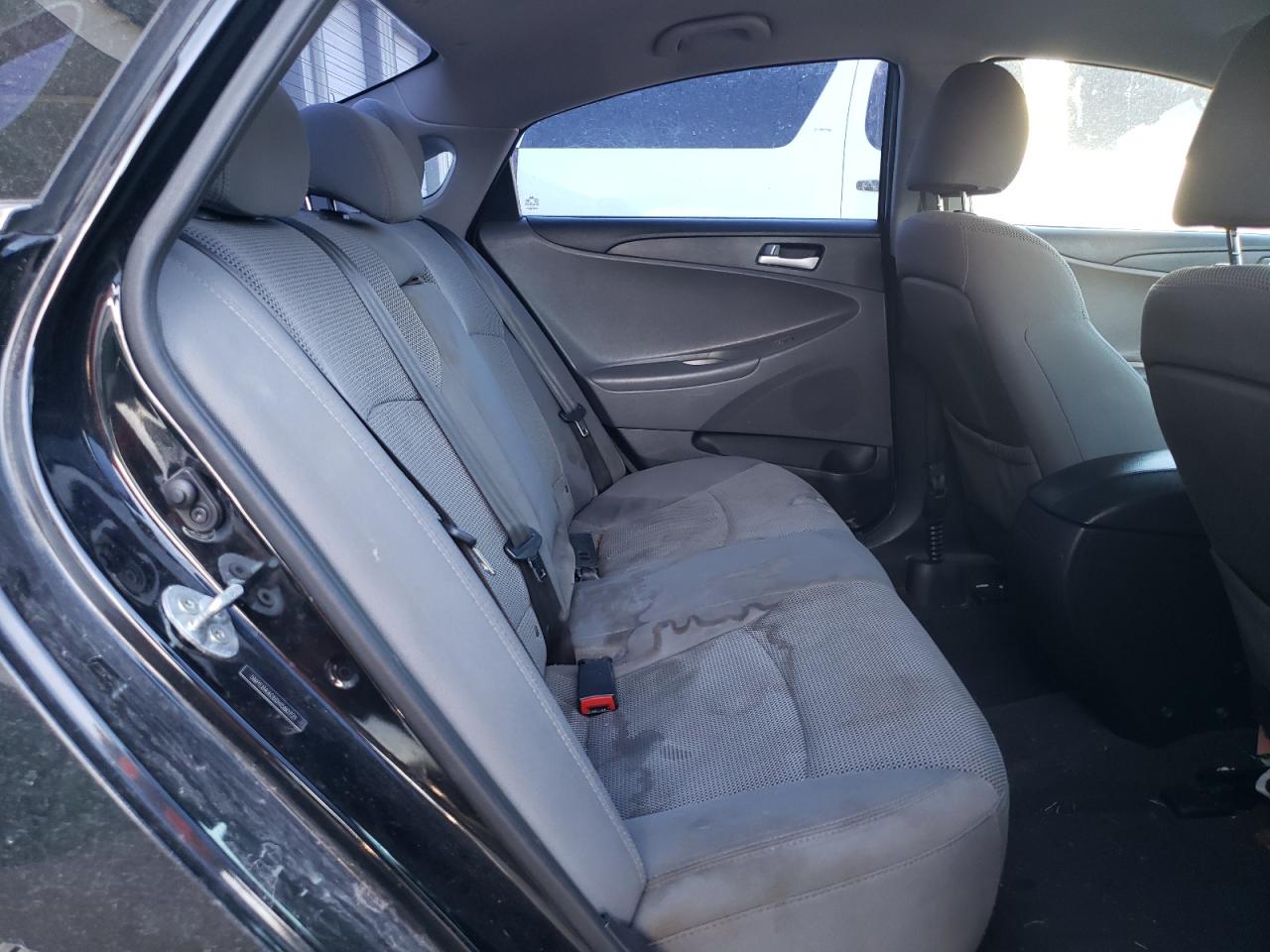 2013 Hyundai Sonata - Image 10