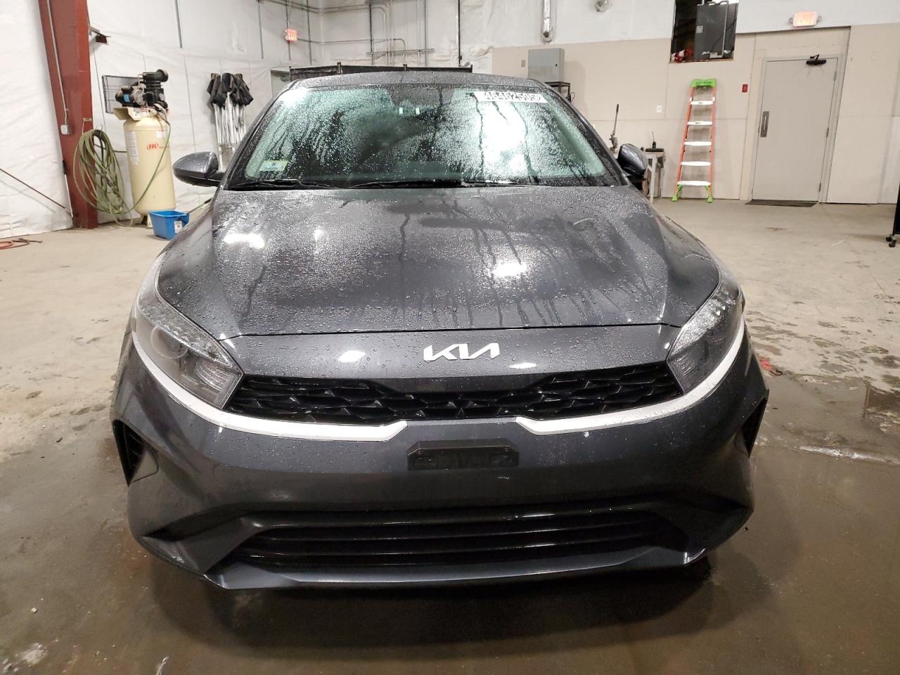 2023 Kia Forte - Image 5