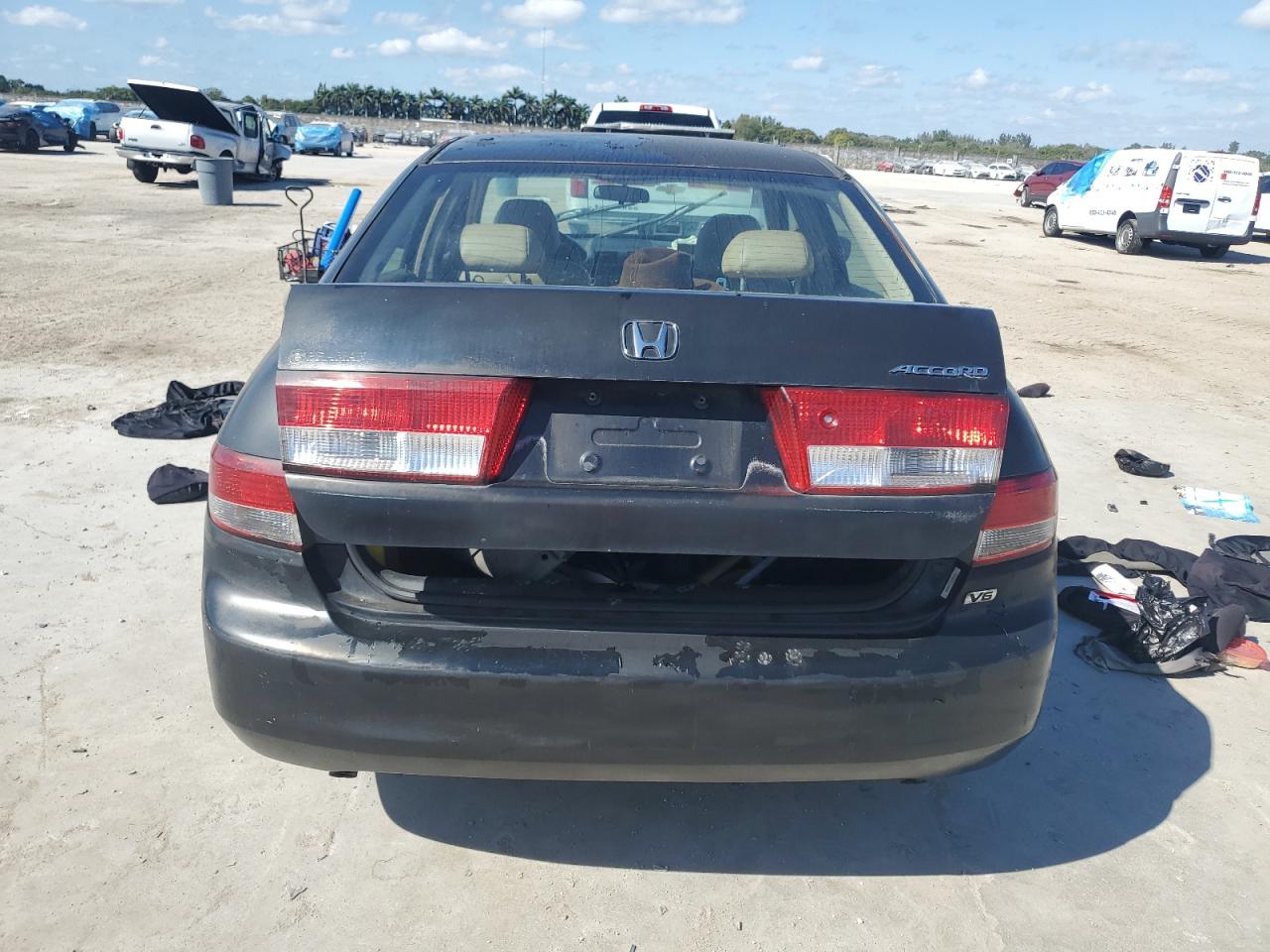 2003 Honda Accord - Image 6