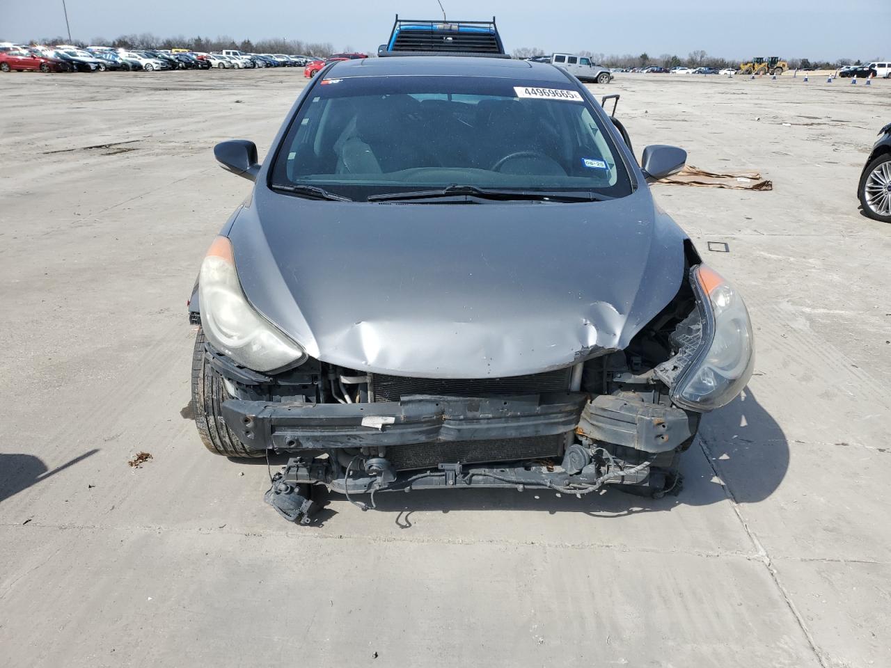 2012 Hyundai Elantra - Image 5