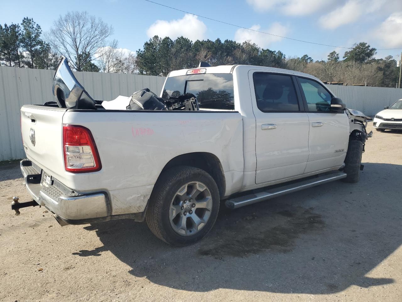 2019 RAM 1500 - Image 3