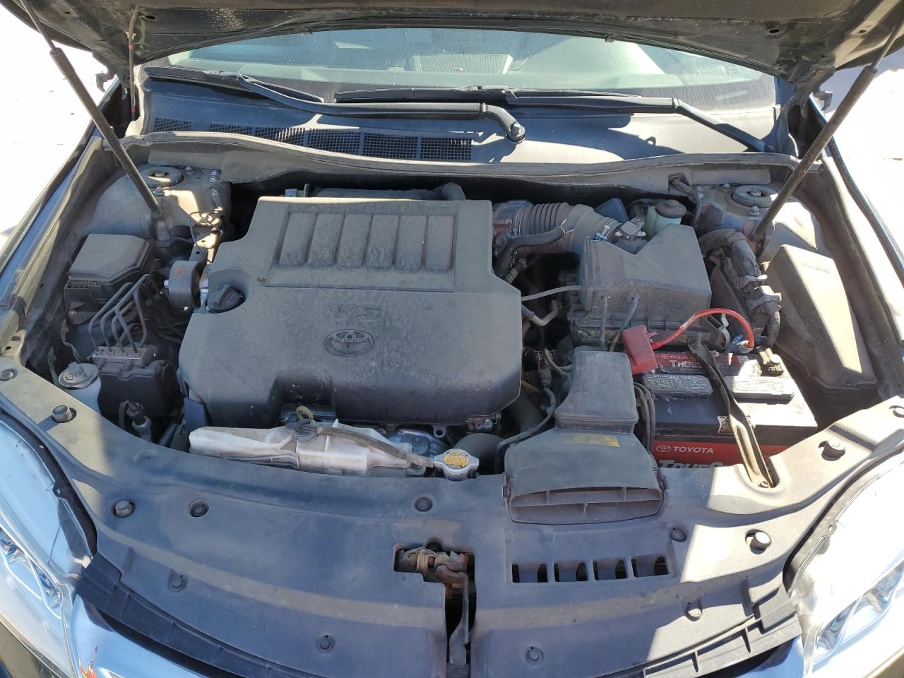 2015 Toyota Camry - Image 13