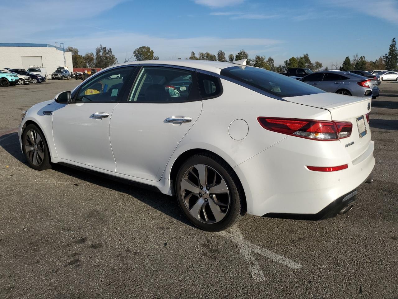 2019 Kia Optima - Image 2