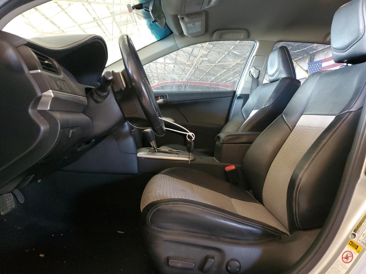 2014 Toyota Camry - Image 7