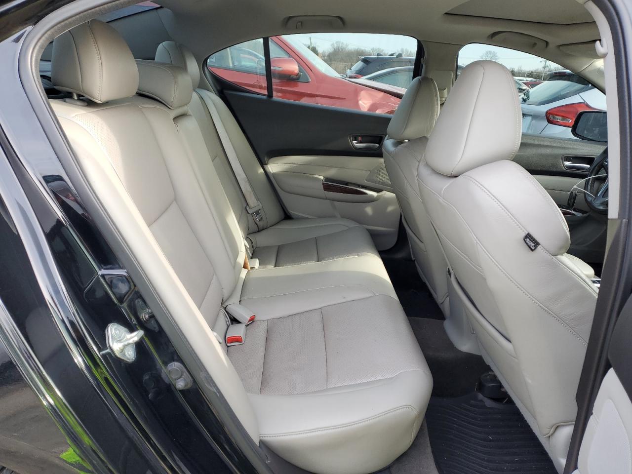 2015 Acura TLX - Image 10