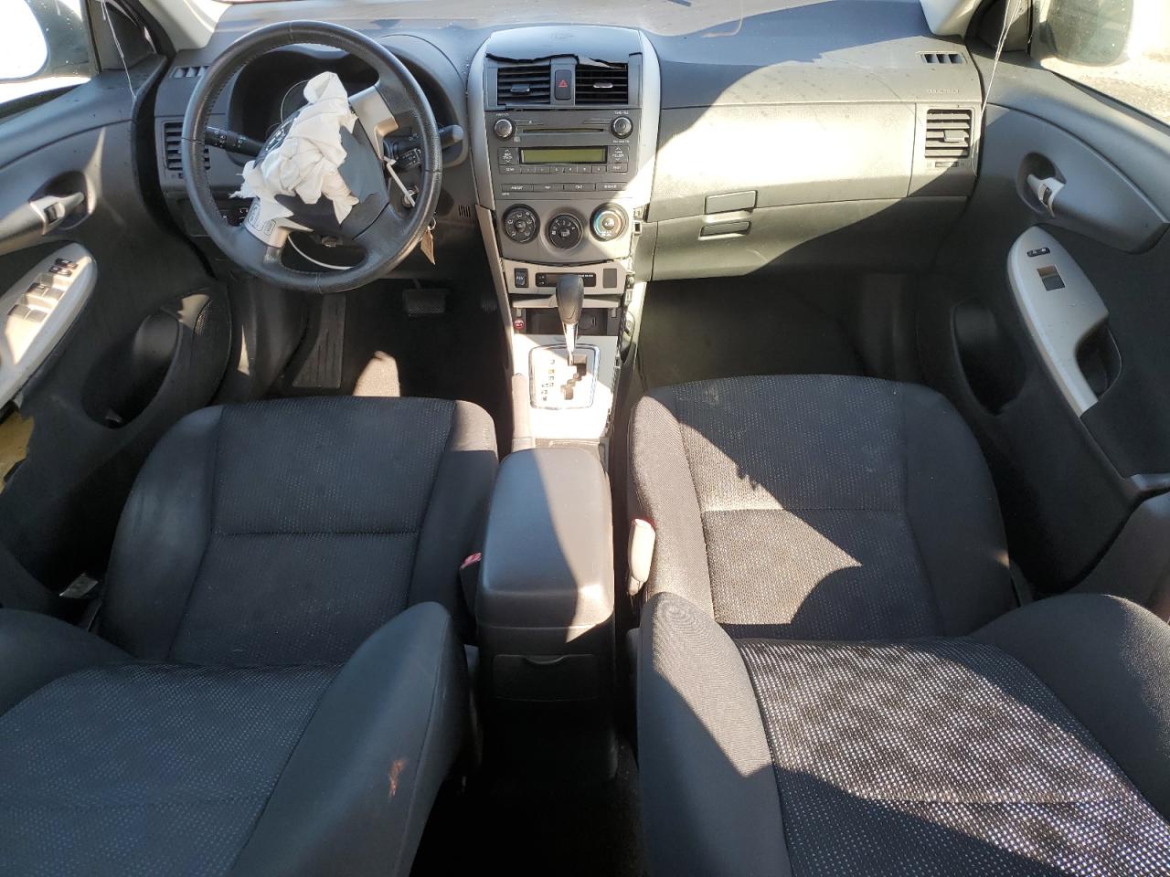 2010 Toyota Corolla - Image 8