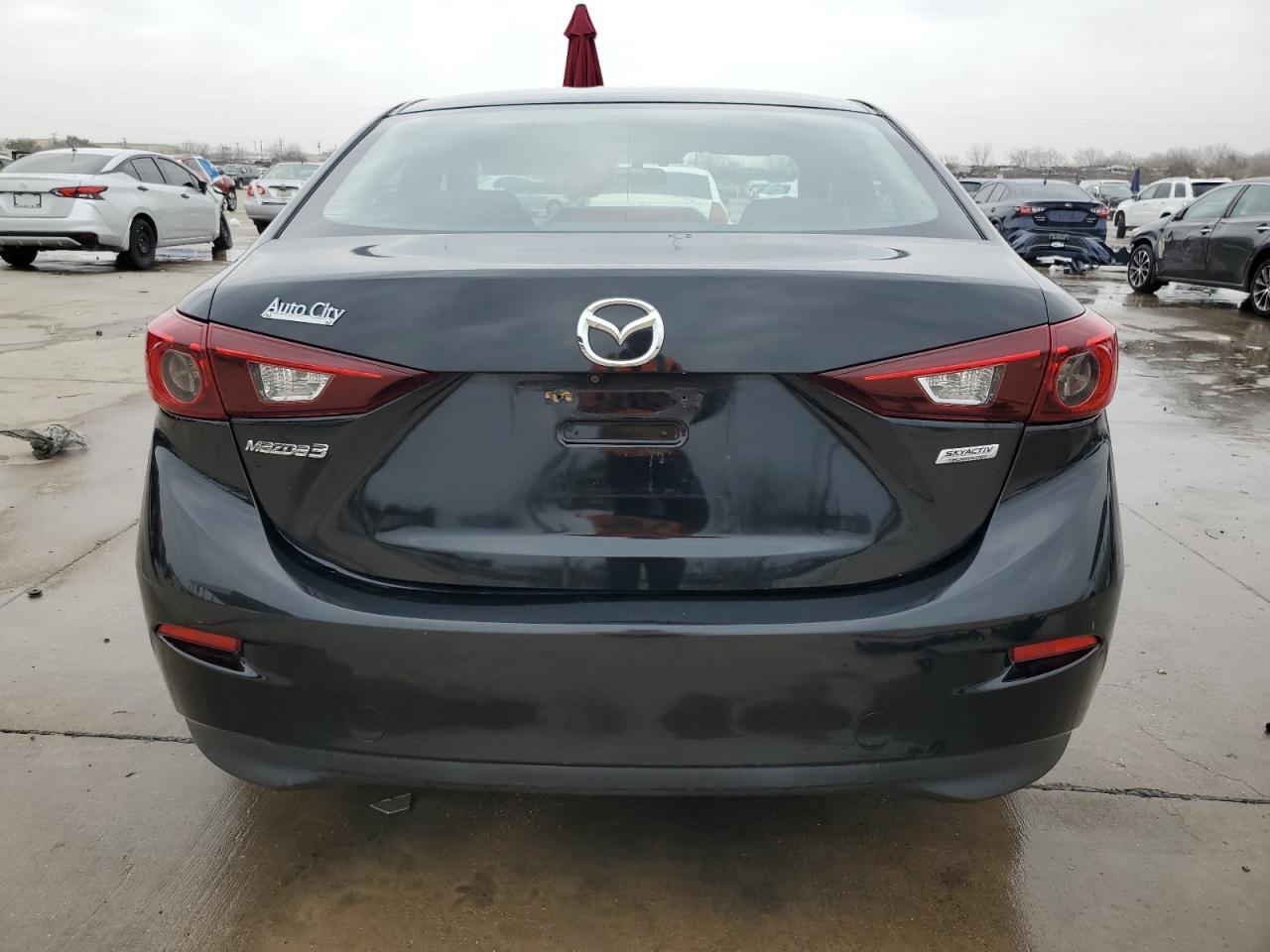 2016 Mazda 3 - Image 6