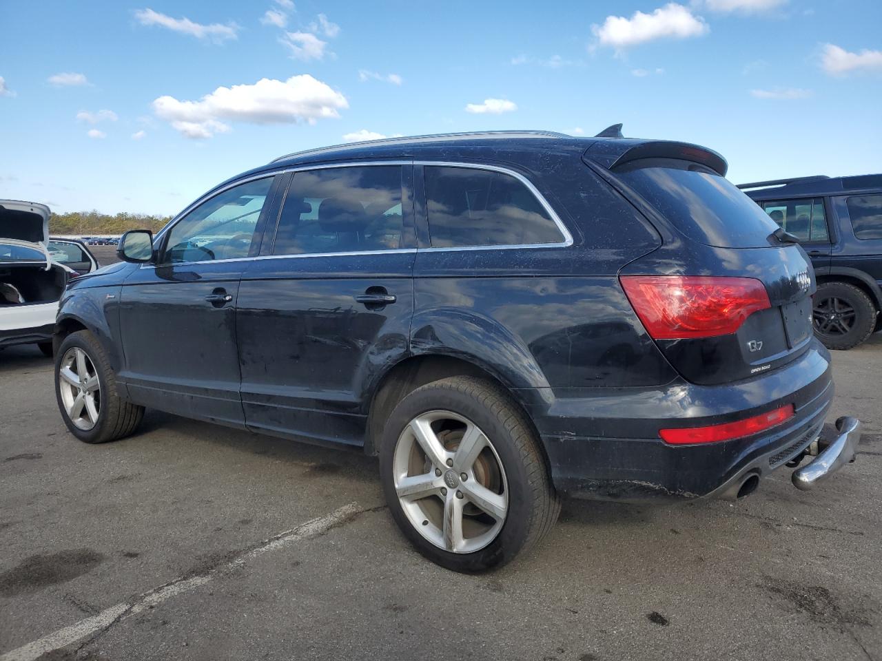 2015 Audi Q7 - Image 2