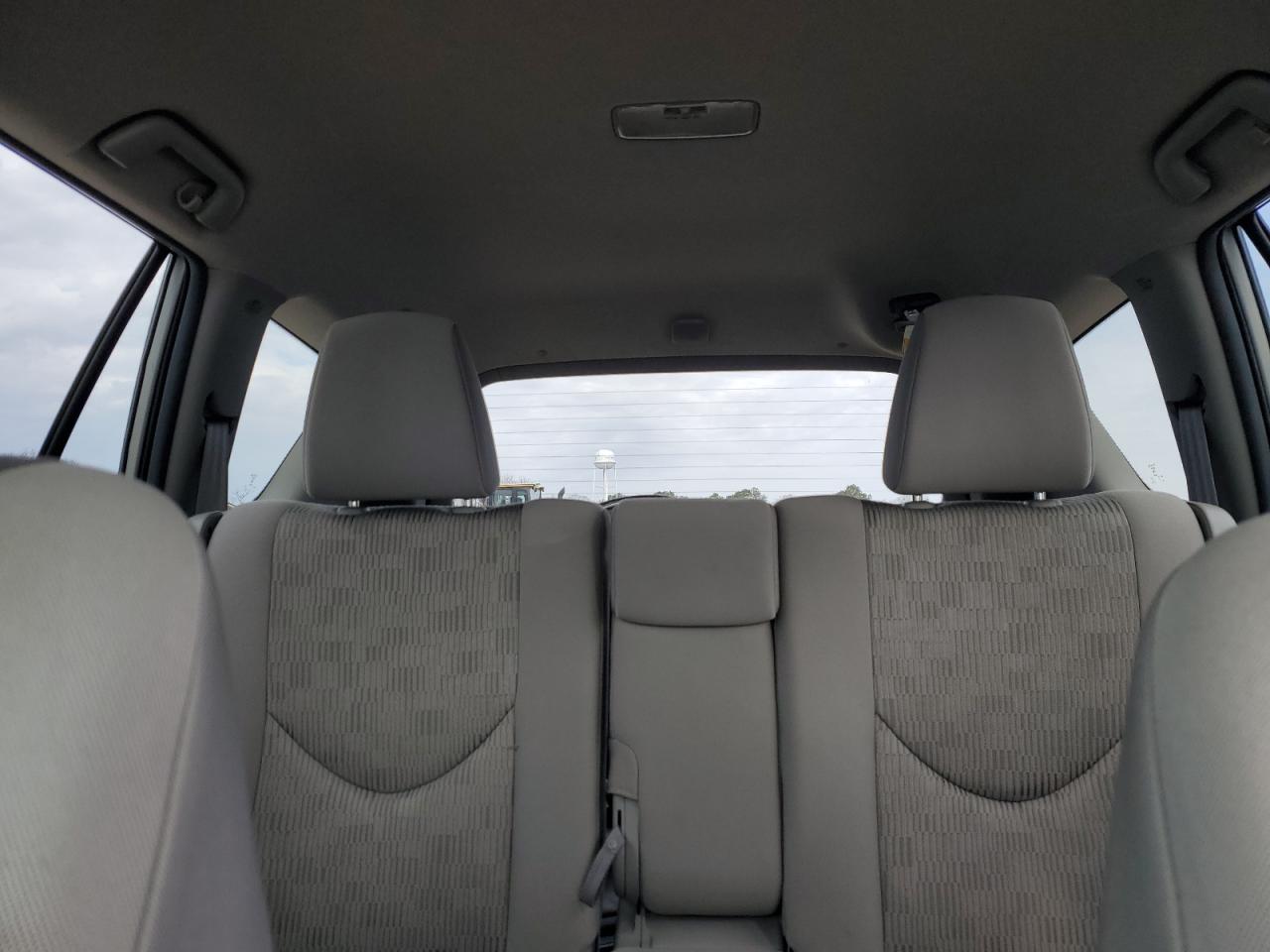 2012 Toyota RAV 4 - Image 10