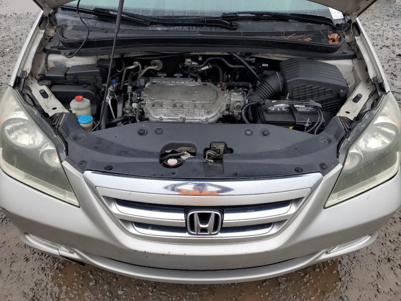 2006 Honda Odyssey - Image 12