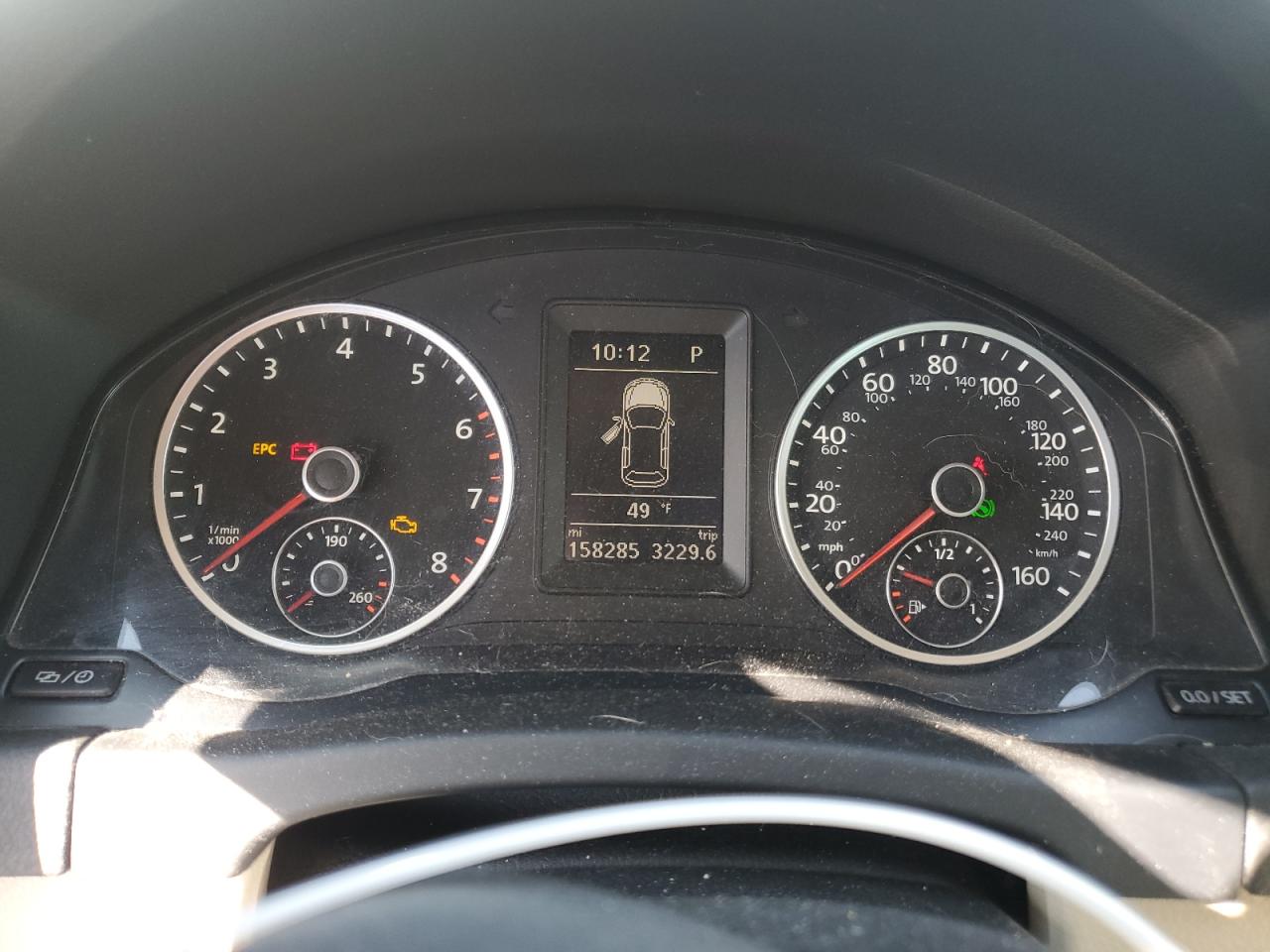 2015 Volkswagen Tiguan - Image 9