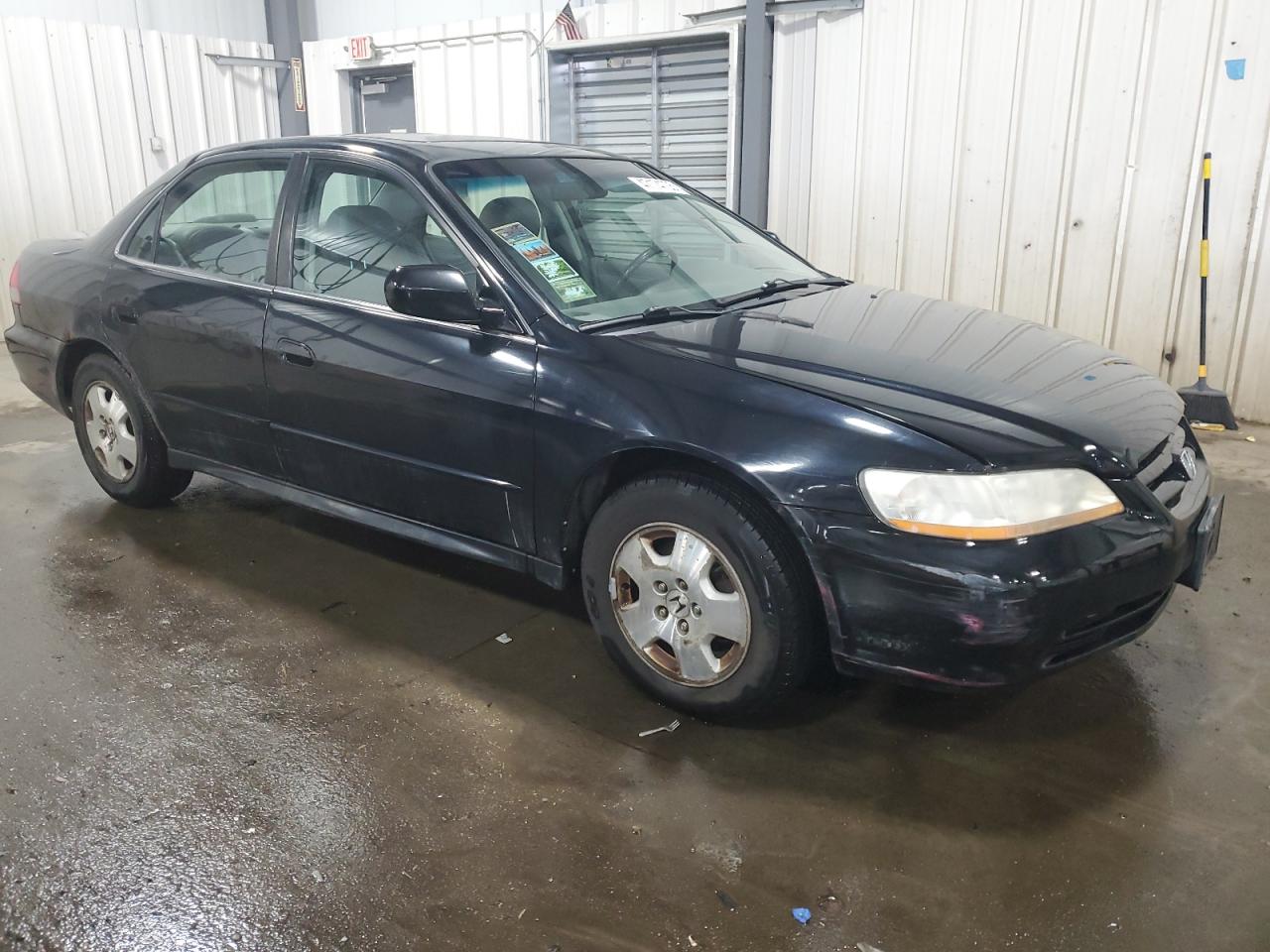 2001 Honda Accord - Image 4
