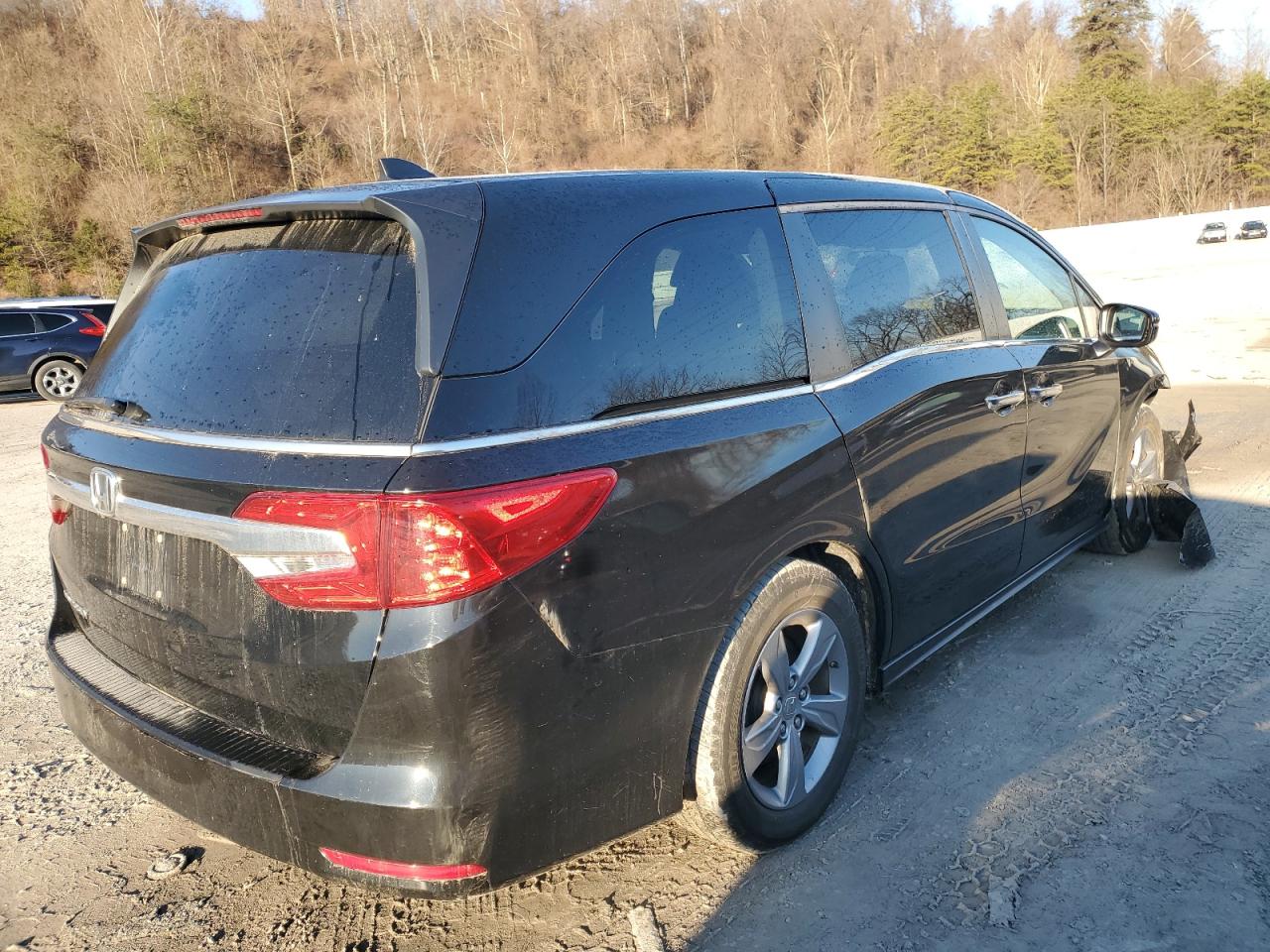 2018 Honda Odyssey - Image 3