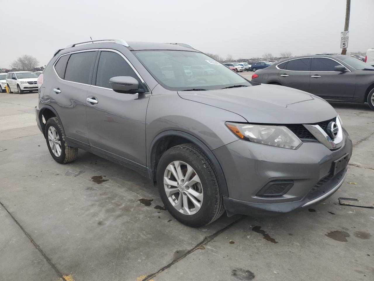 2016 Nissan Rogue - Image 4