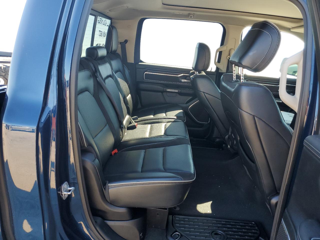 2022 RAM 1500 - Image 10