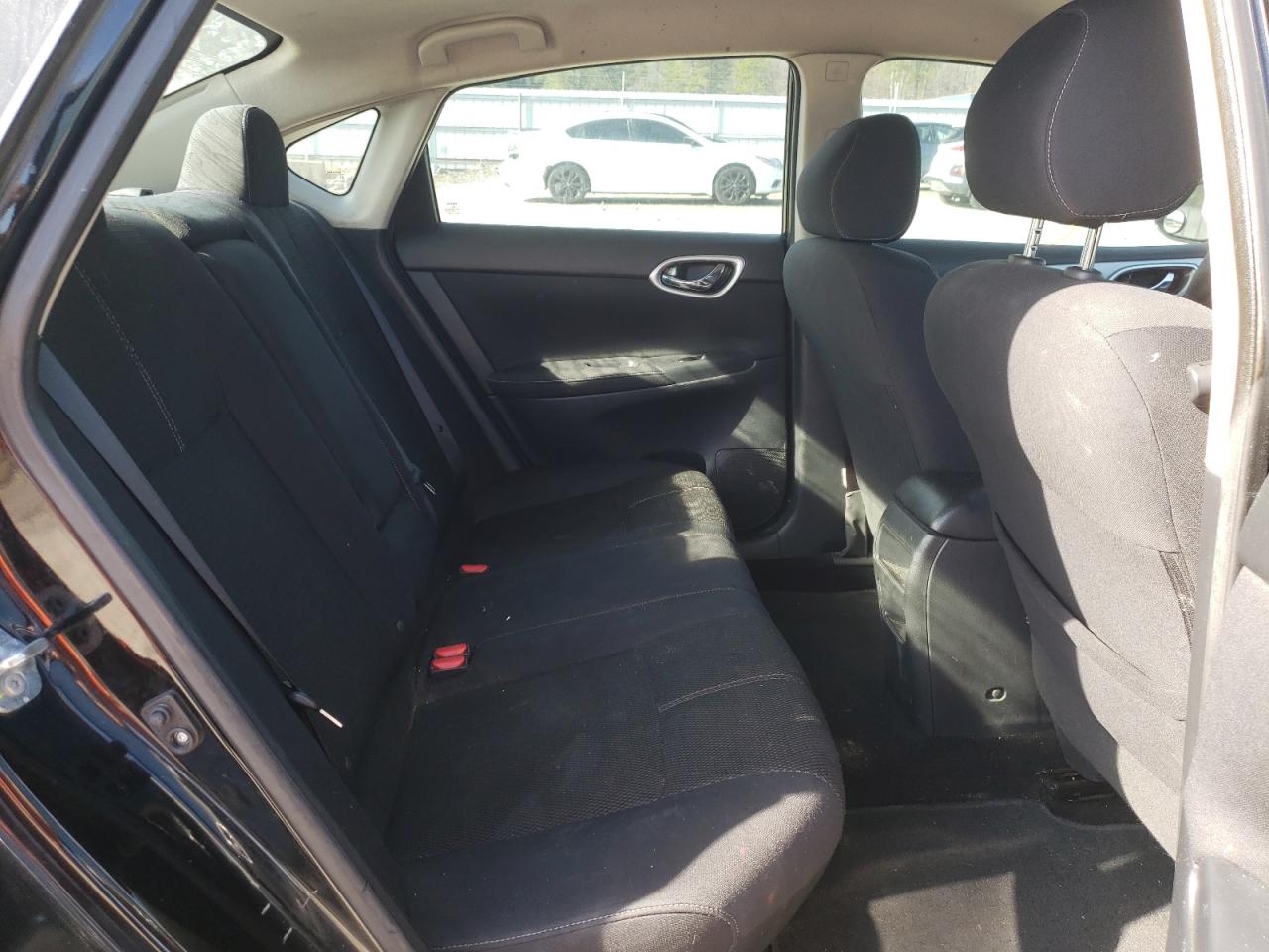 2015 Nissan Sentra - Image 10