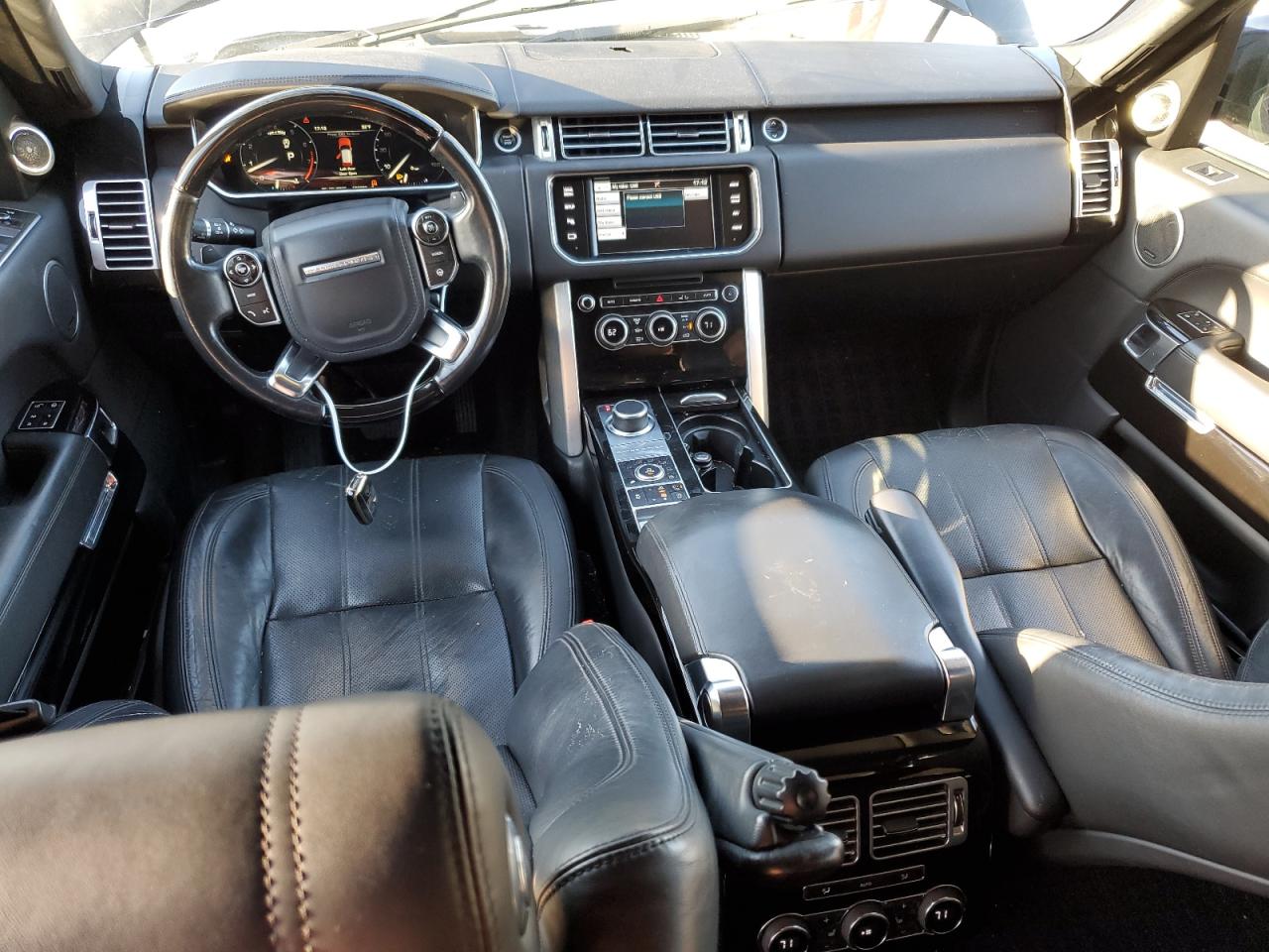 2015 Land Rover Range Rover - Image 8