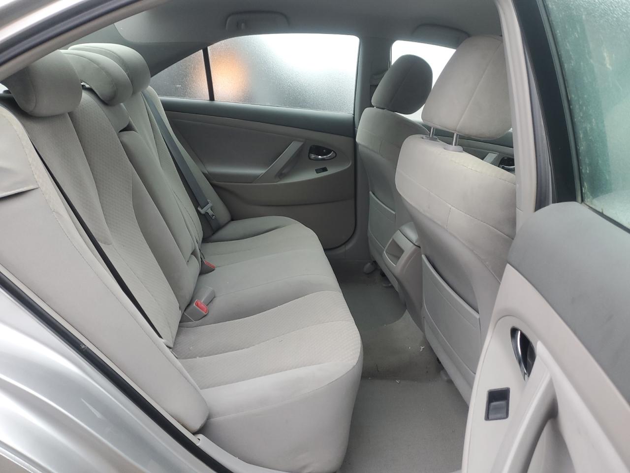 2009 Toyota Camry - Image 11