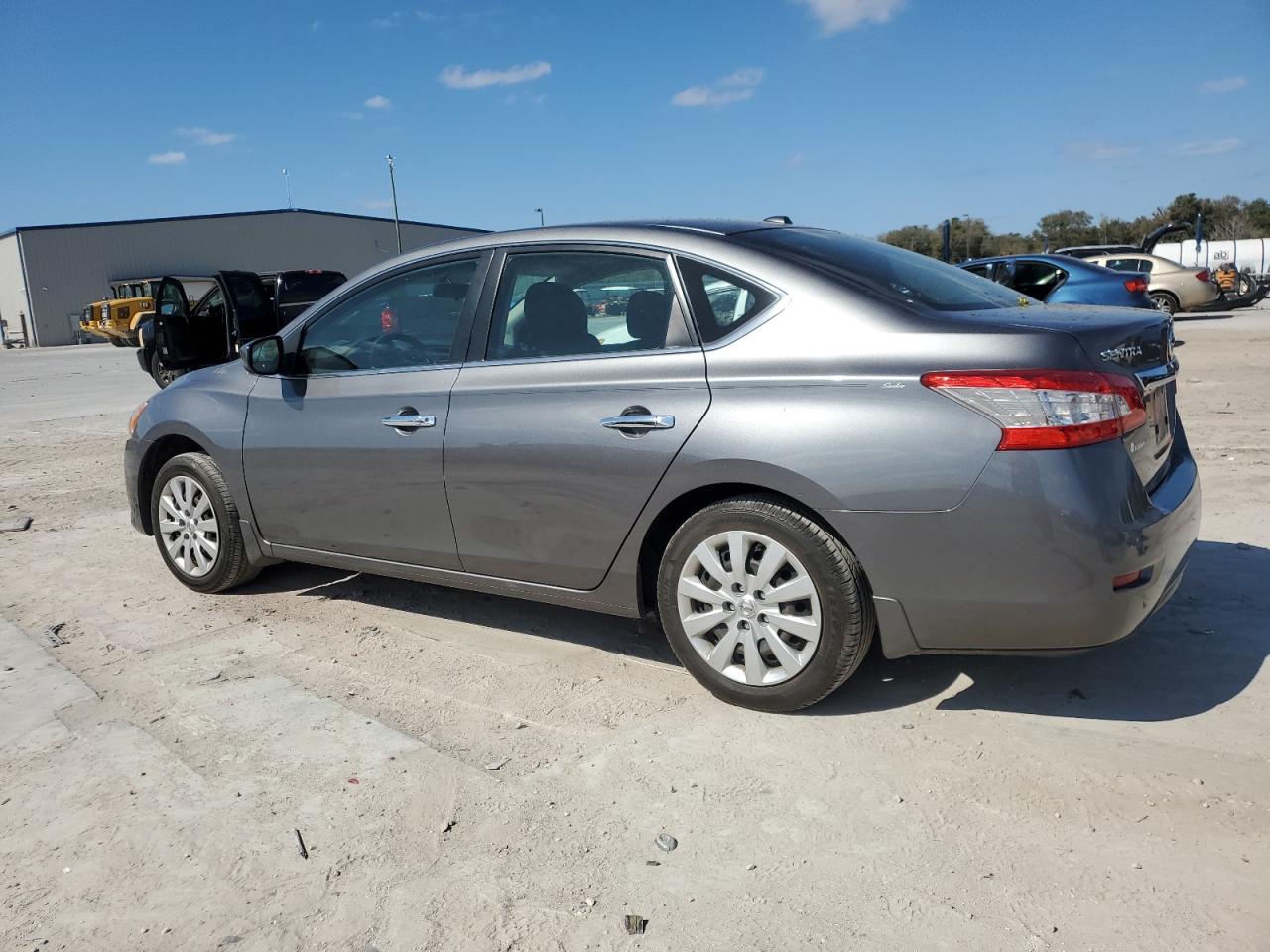 2015 Nissan Sentra - Image 2
