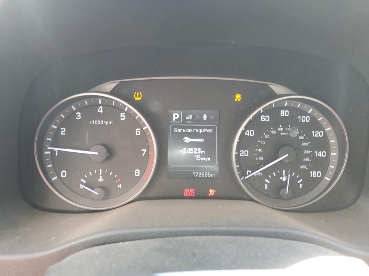 2018 Hyundai Elantra - Image 9