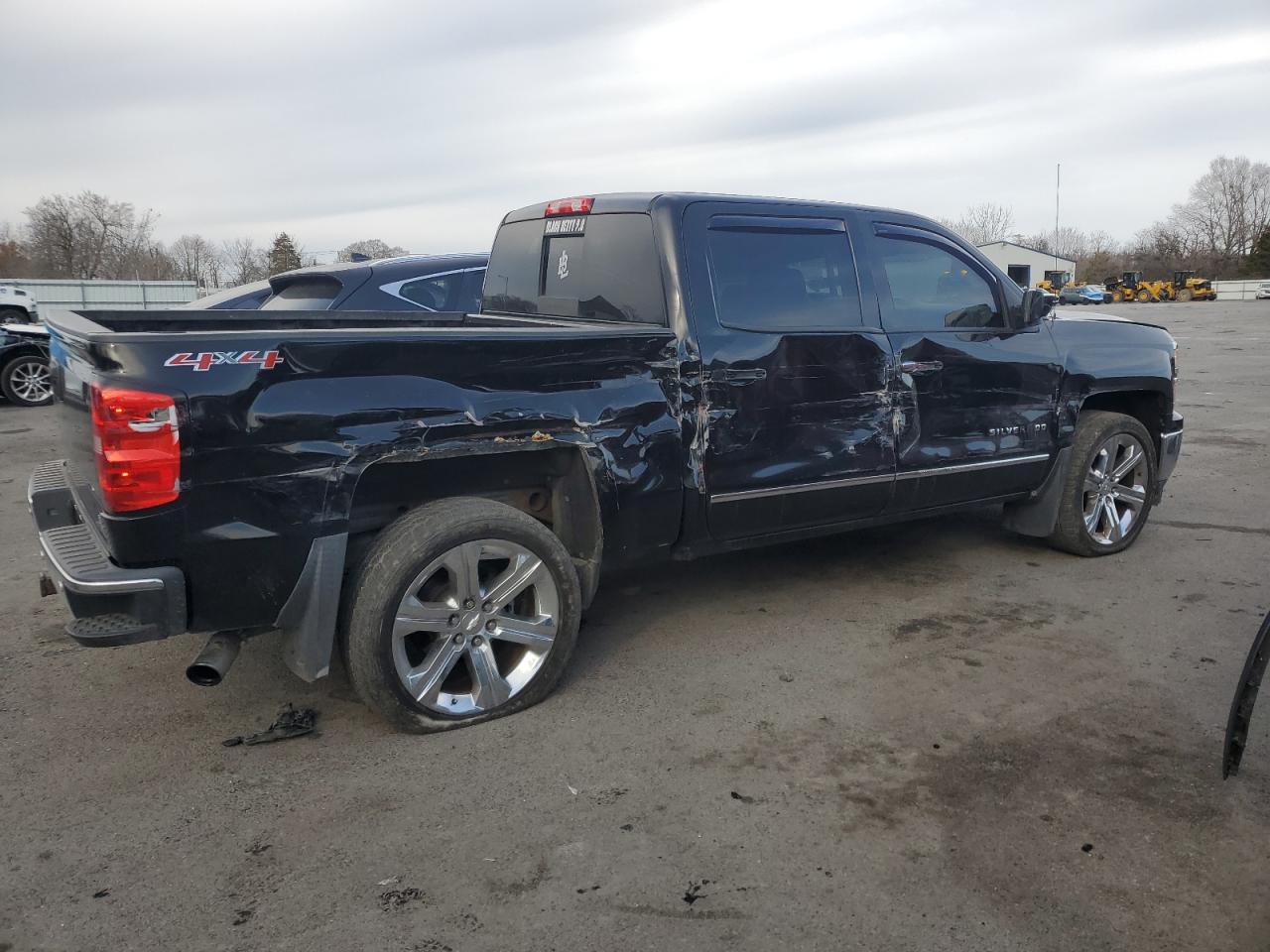 2014 Chevrolet Silverado - Image 3