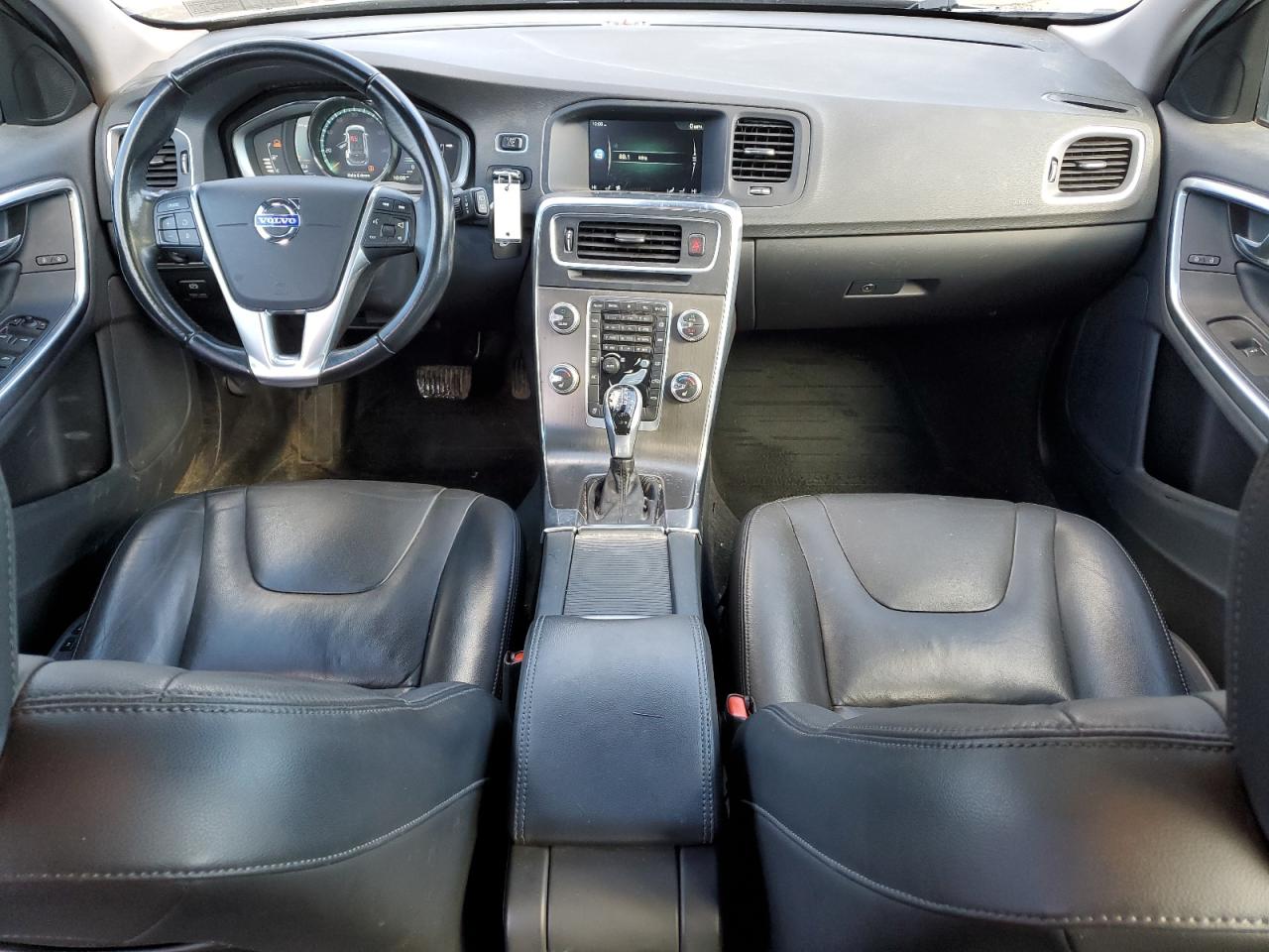 2015 Volvo V60 - Image 8