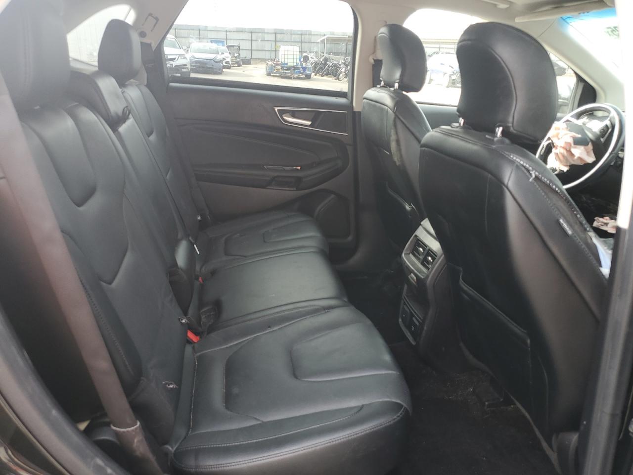 2015 Ford Edge - Image 11