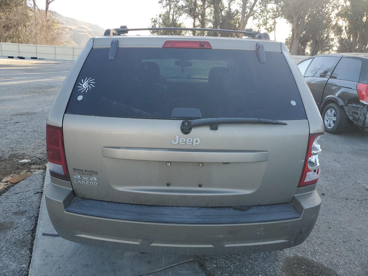 2006 Jeep Grand Cherokee - Image 6