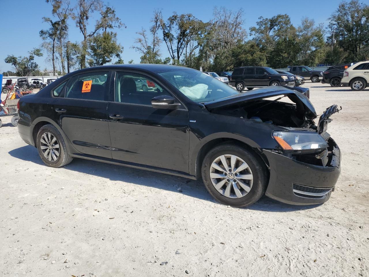 2015 Volkswagen Passat - Image 4