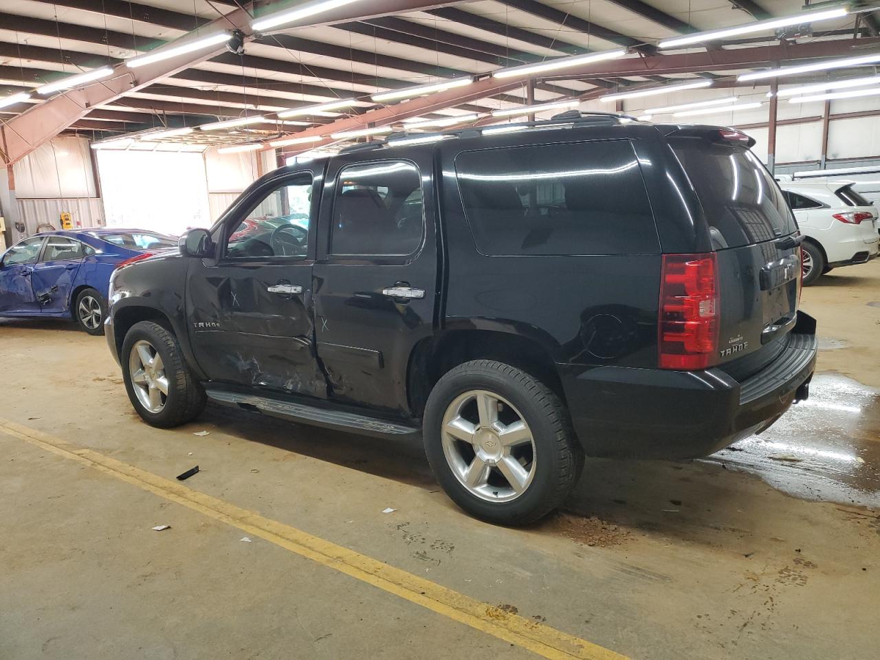 2013 Chevrolet Tahoe - Image 2
