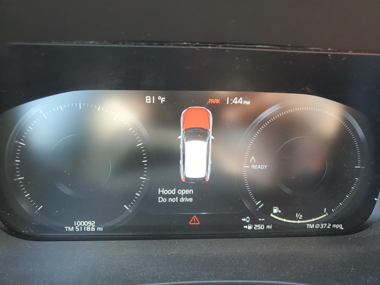 2018 Volvo XC60 - Image 9