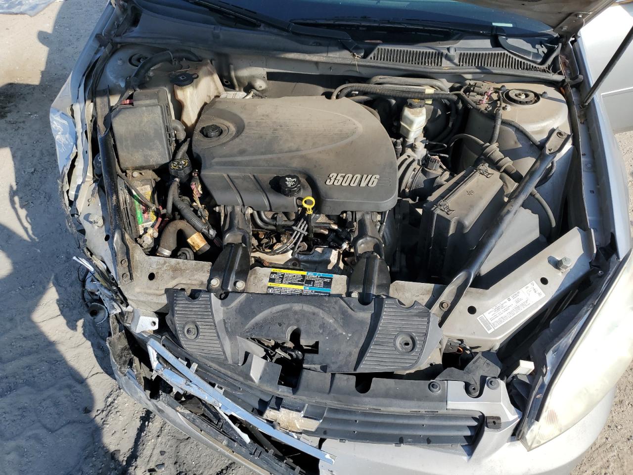 2006 Chevrolet Impala - Image 13
