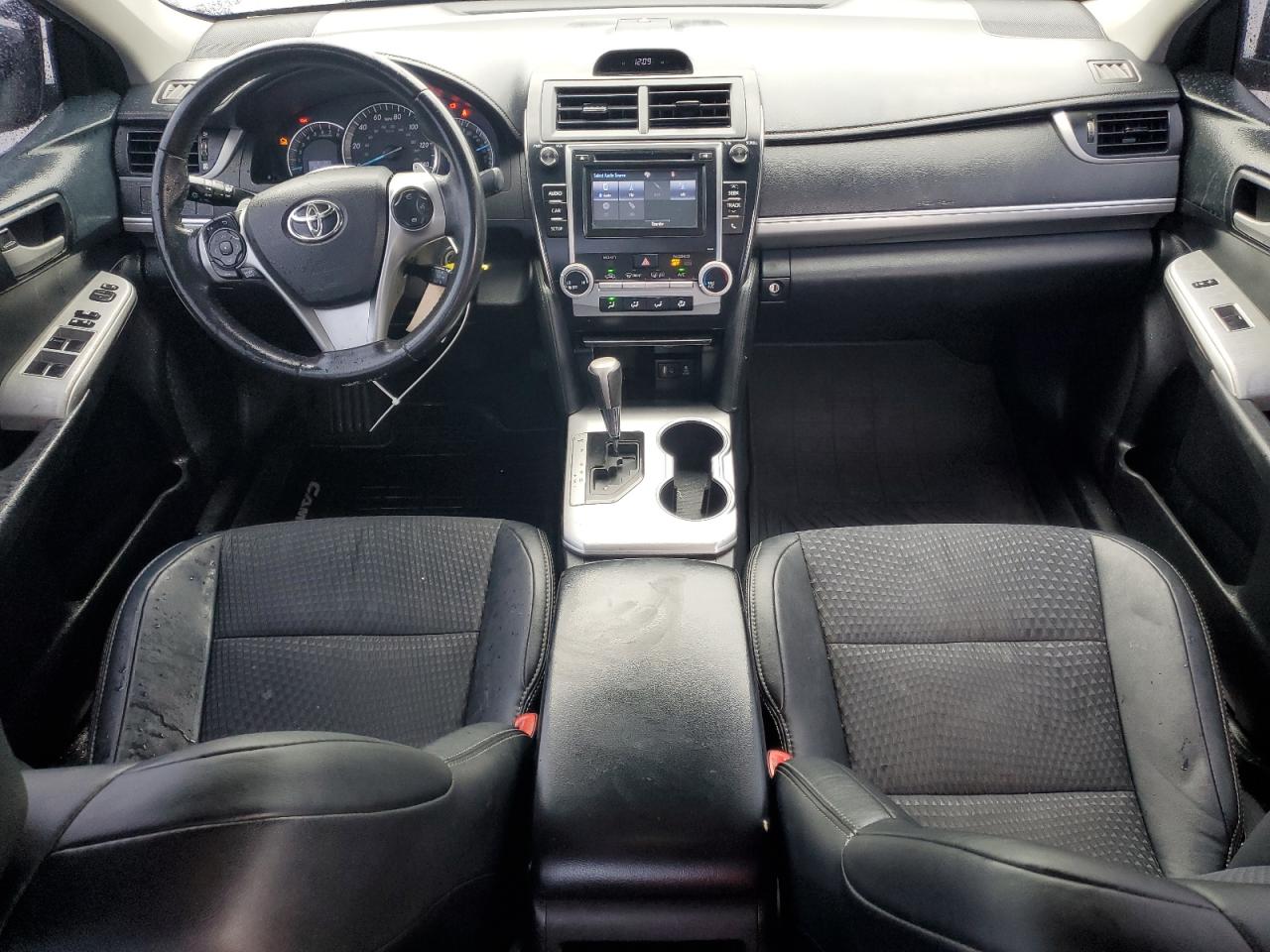 2014 Toyota Camry - Image 8
