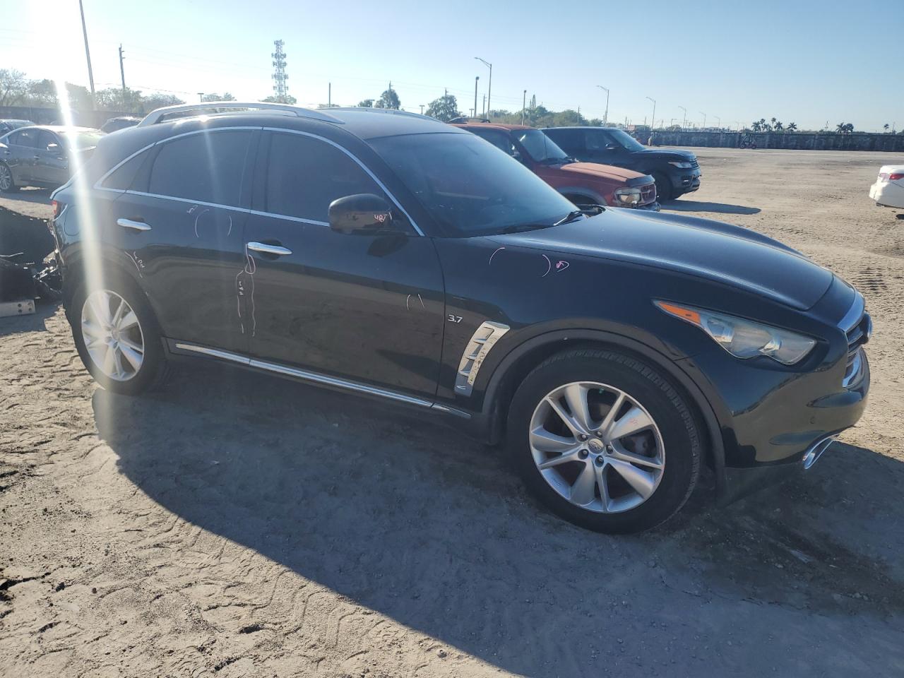 2014 Infiniti QX70 - Image 4