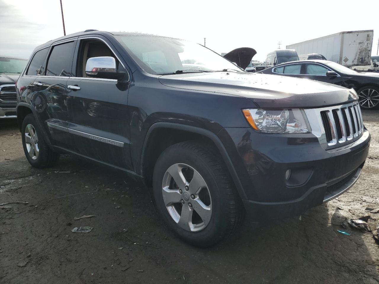 2011 Jeep Grand Cherokee - Image 4