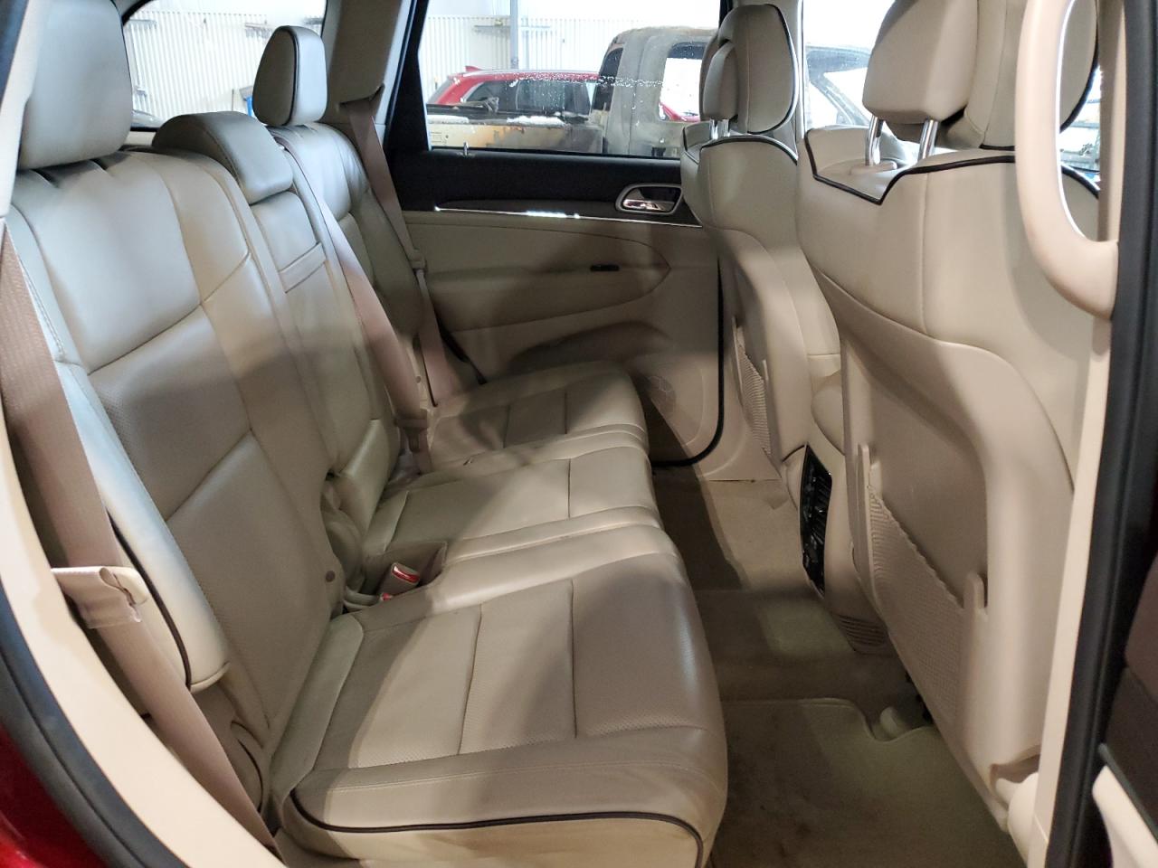 2018 Jeep Grand Cherokee - Image 11