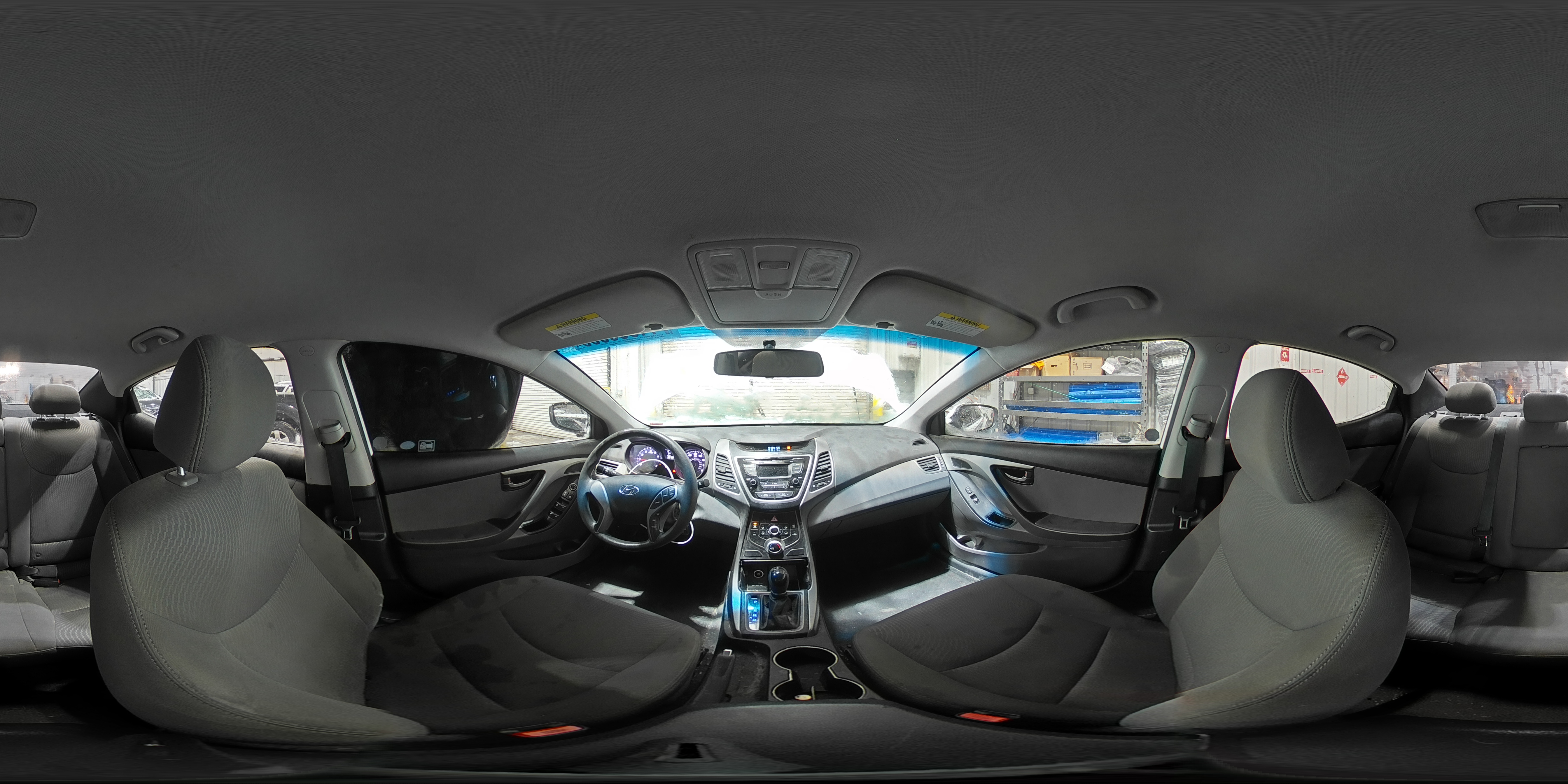 2015 Hyundai Elantra - Image 13