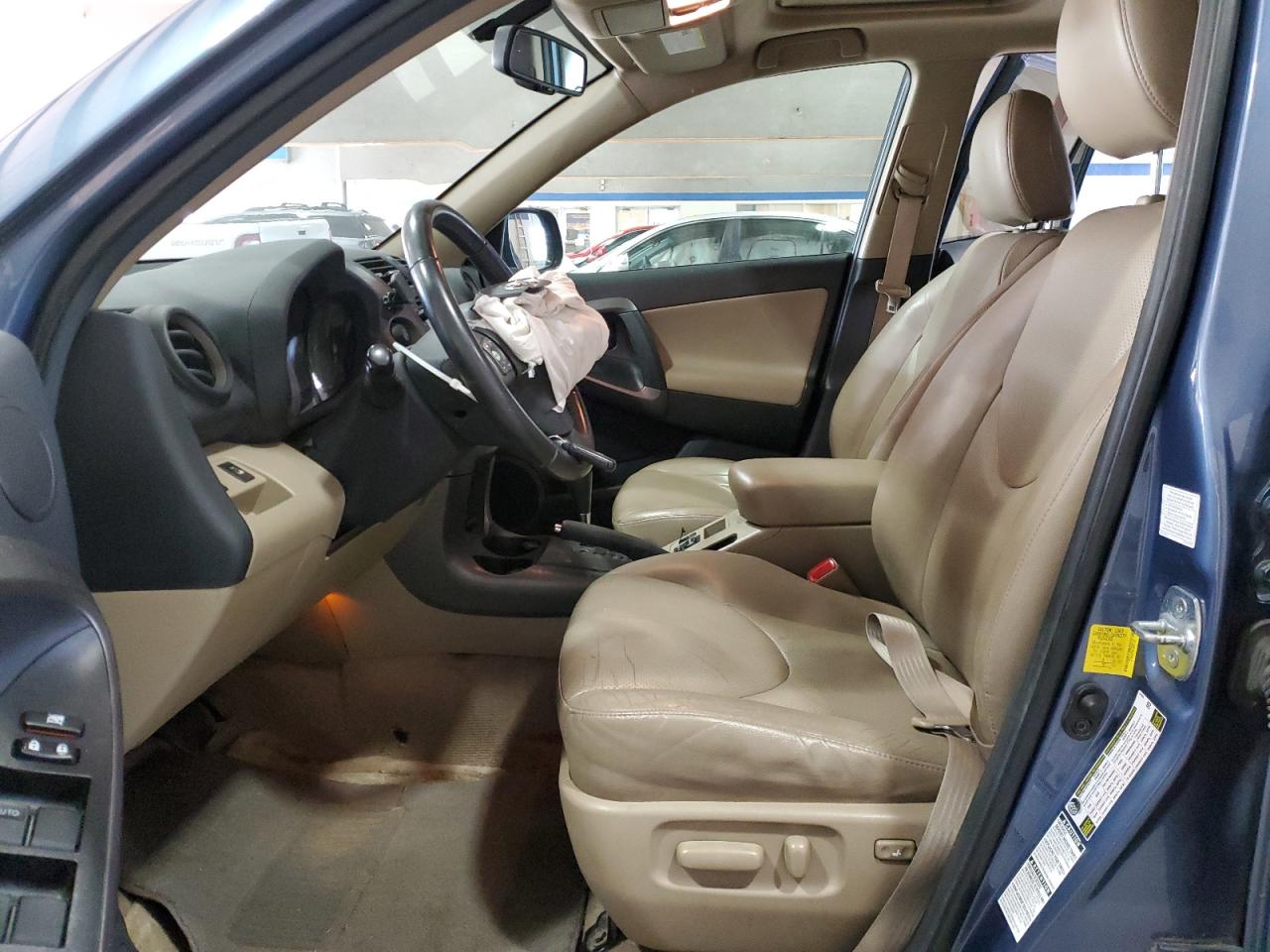 2012 Toyota RAV 4 - Image 7