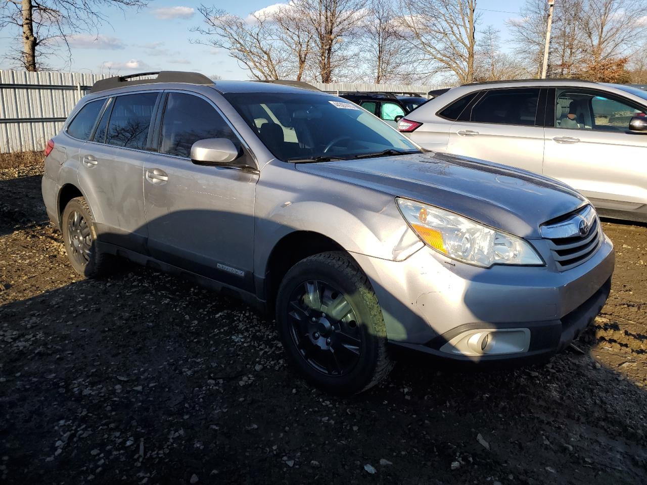 2010 Subaru Outback - Image 4