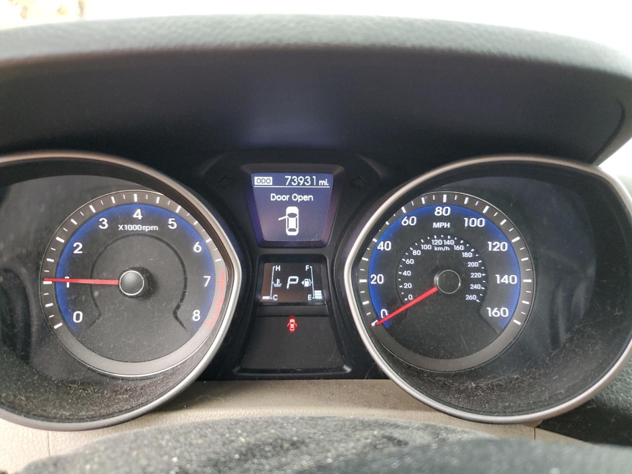 2013 Hyundai Elantra - Image 9