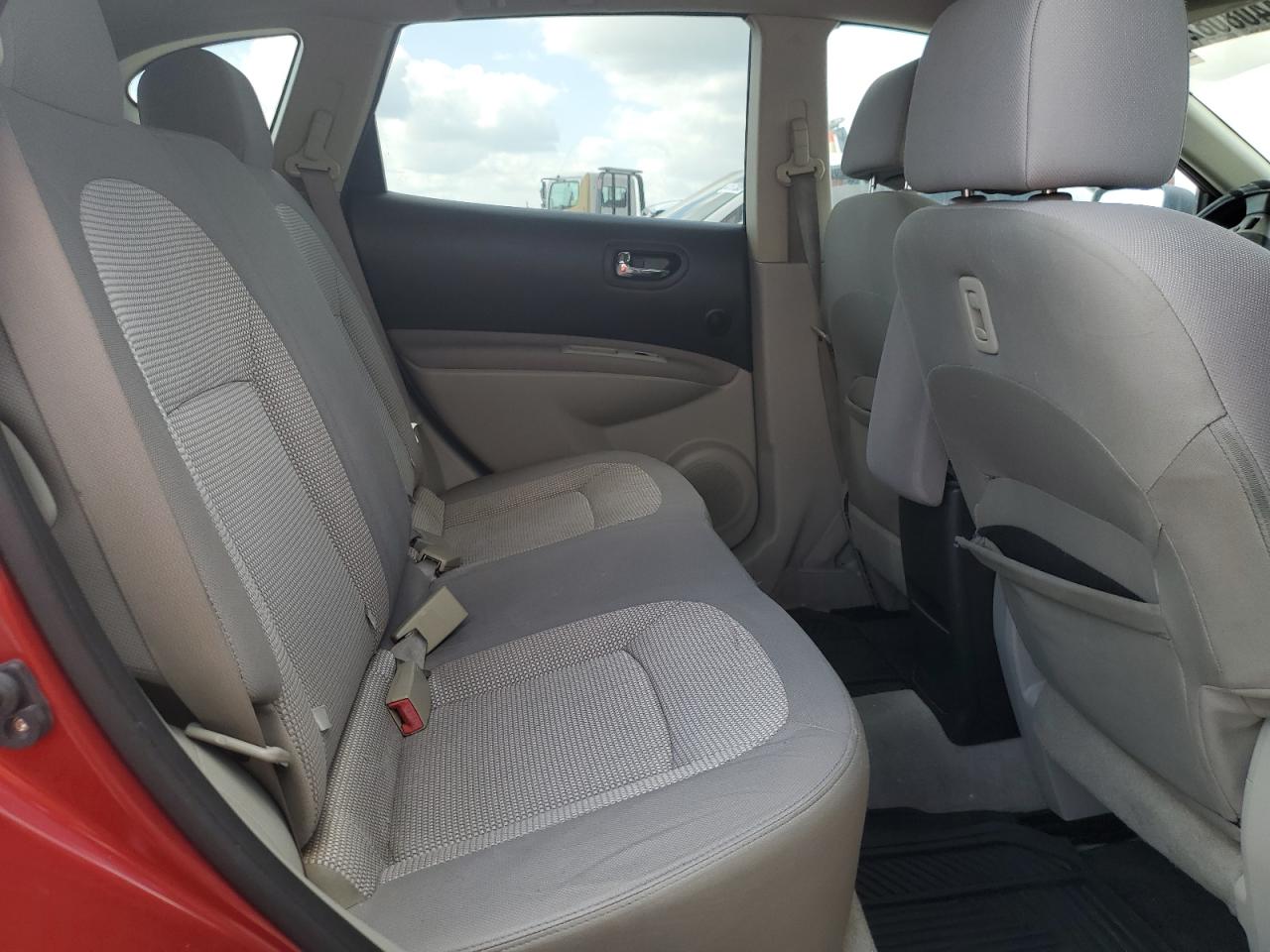 2012 Nissan Rogue - Image 12
