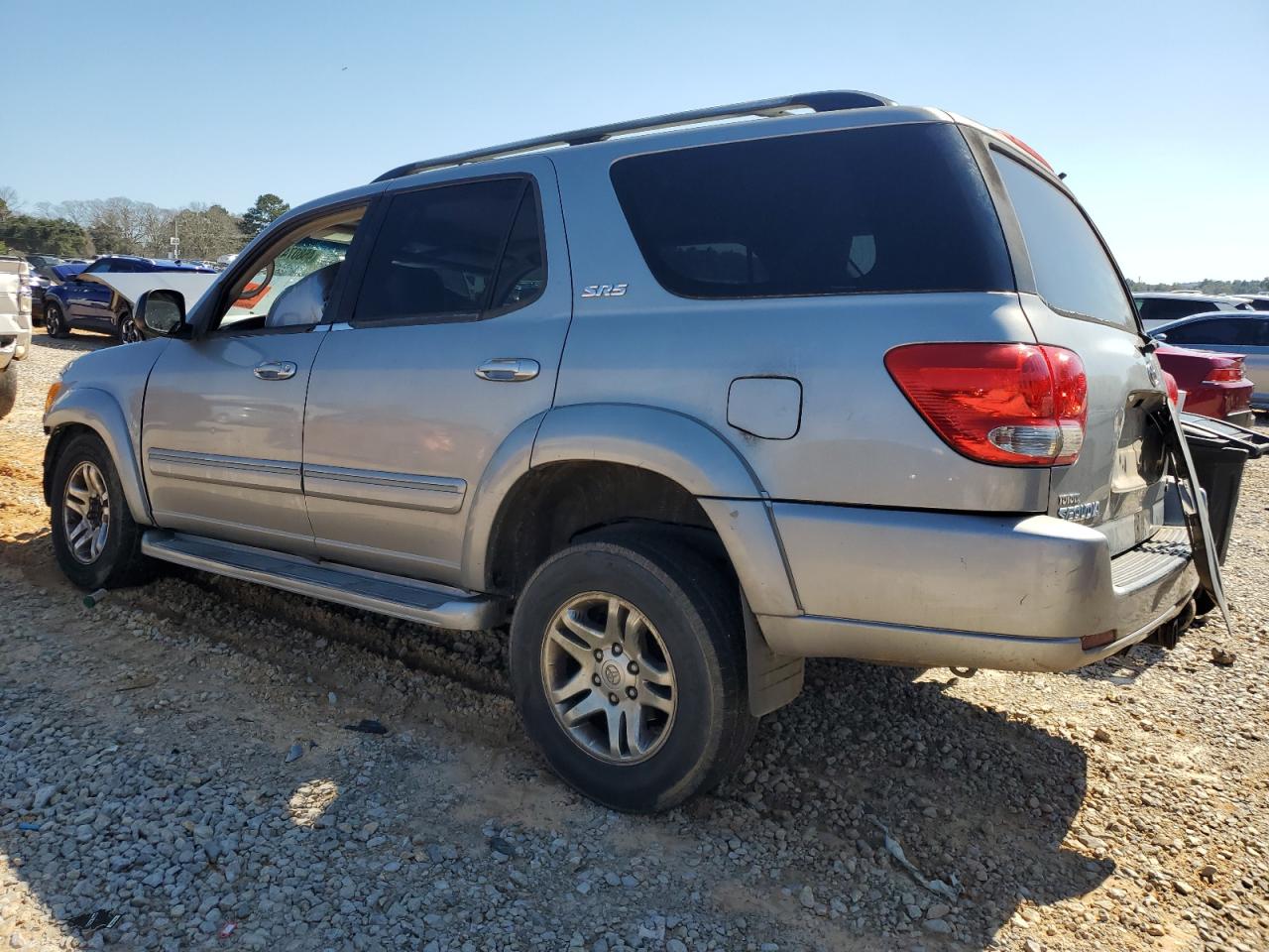 2005 Toyota Sequoia - Image 2