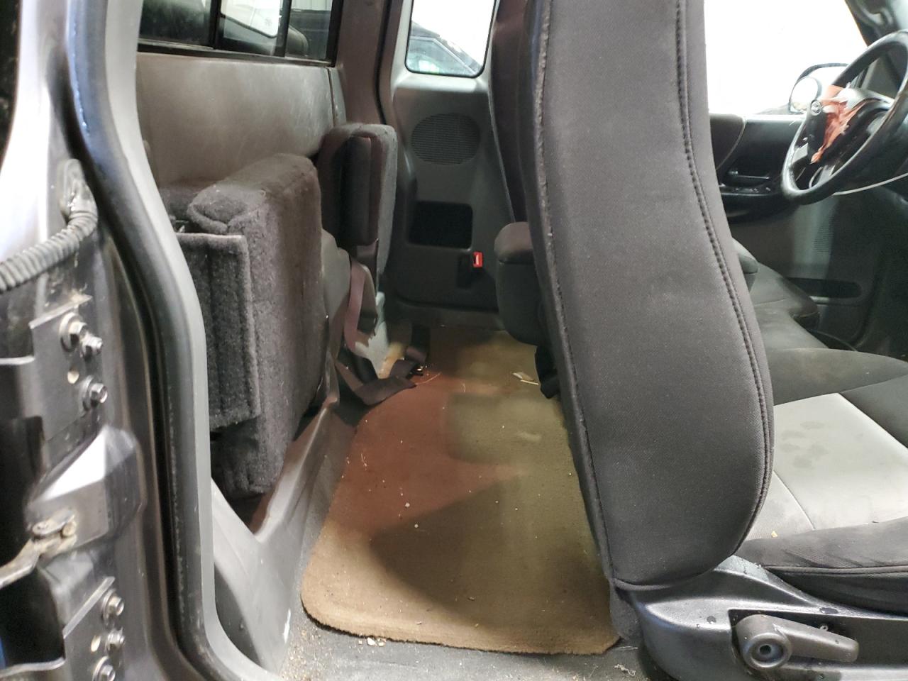 2005 Ford Ranger - Image 10