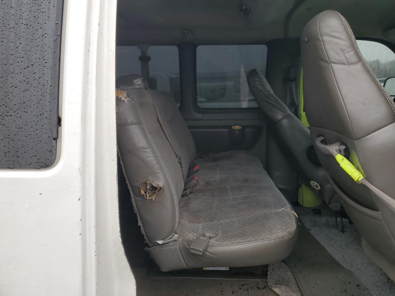 2005 Chevrolet Express G3500 VIN: 1GAHG39U4511C2692 Lot: 44312925