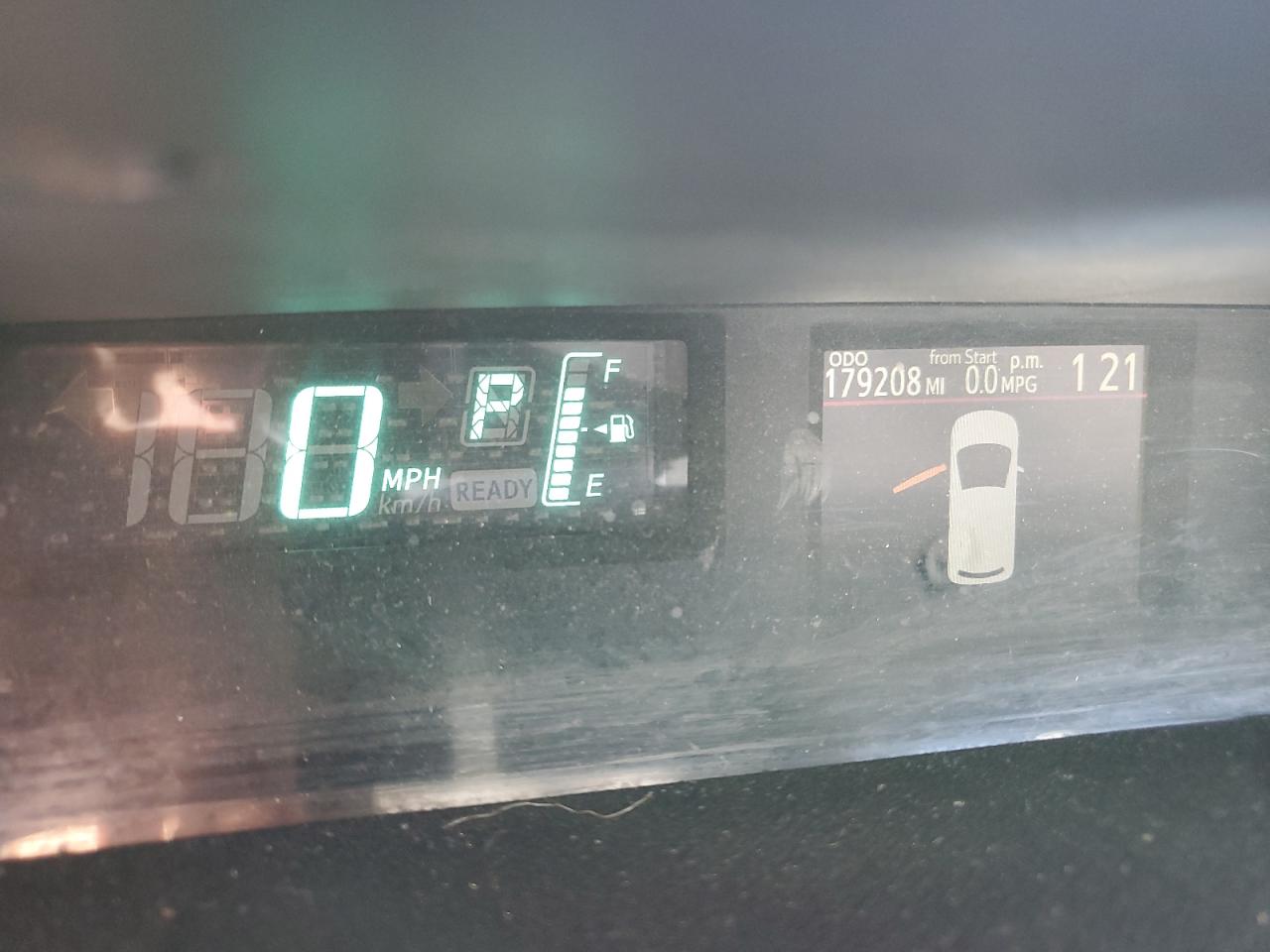 2012 Toyota Prius - Image 9