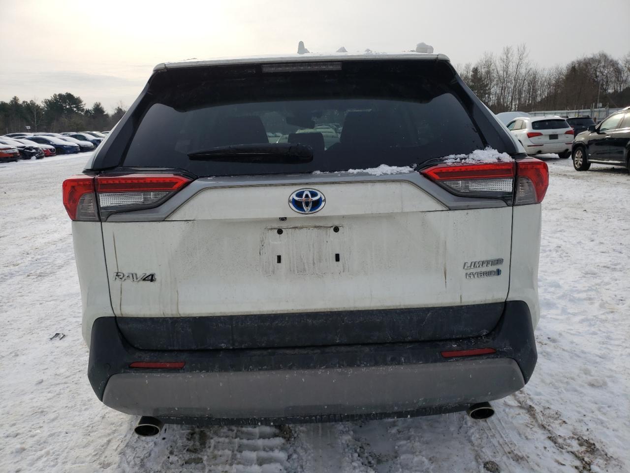 2021 Toyota RAV 4 - Image 6