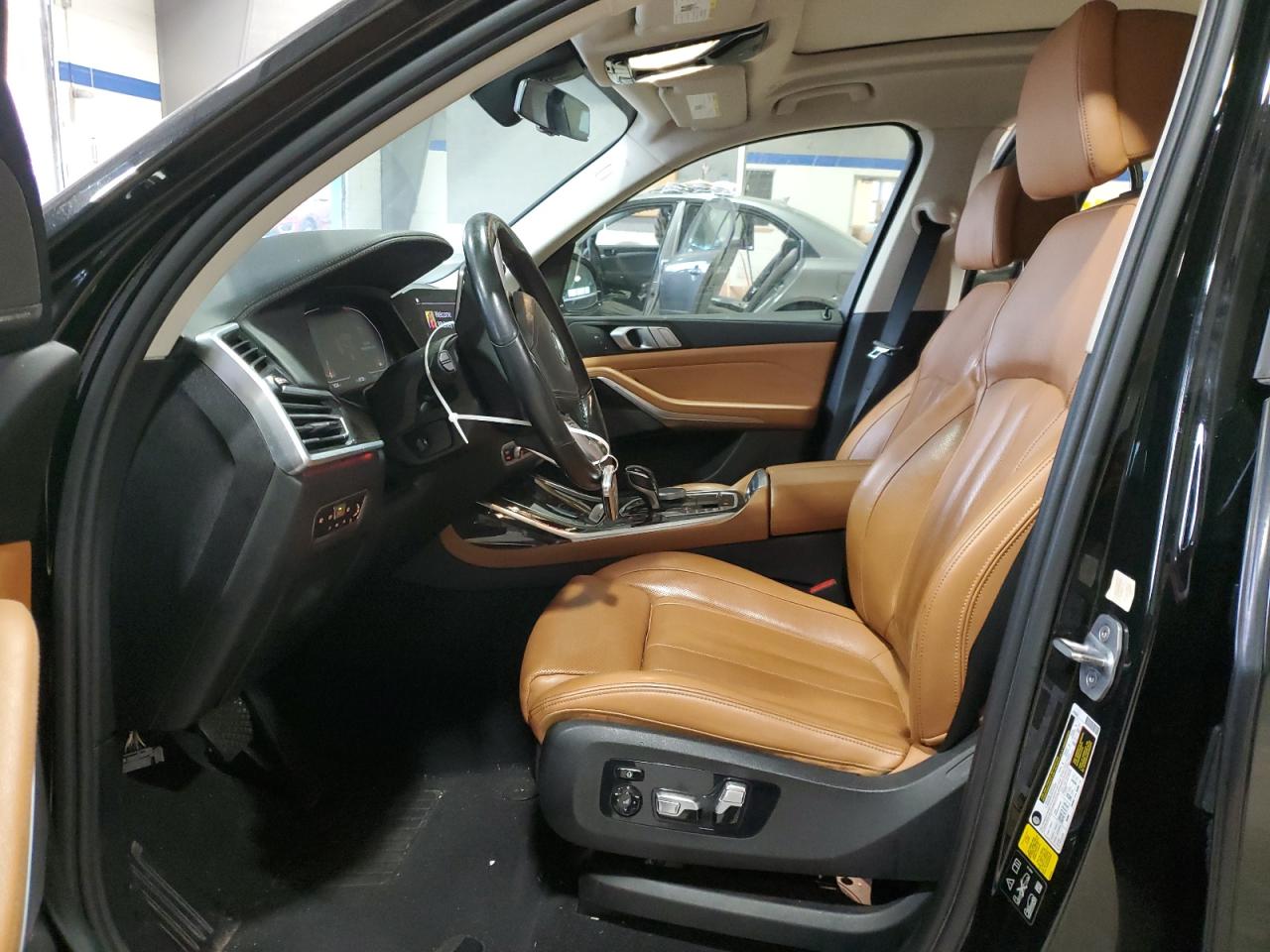 2020 BMW X7 - Image 7