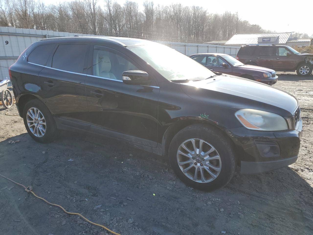 2010 Volvo XC60 - Image 4